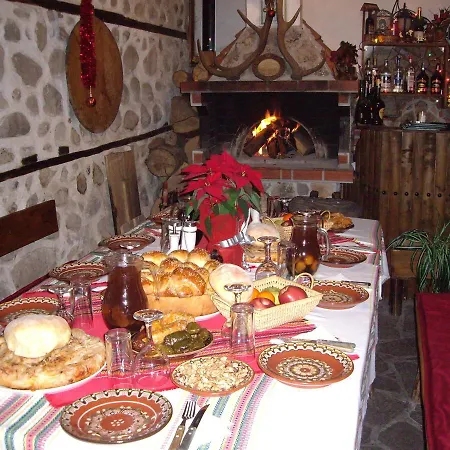 Popsokol House