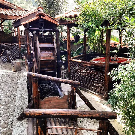 Hotel Popsokol House *