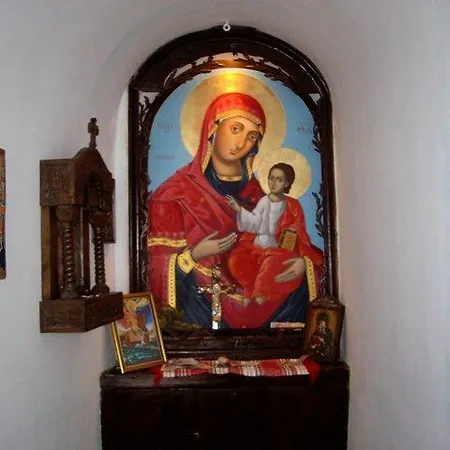 מלון Popsokol House *